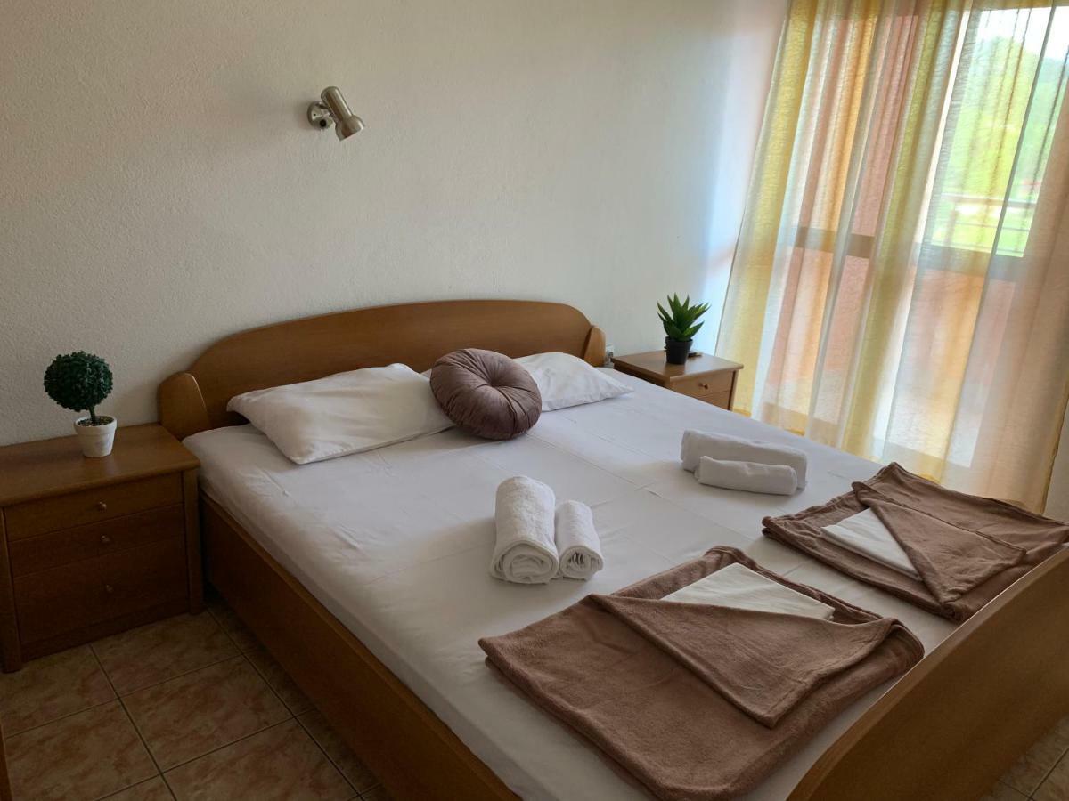 Guesthouse Orlovic Budva Eksteriør billede