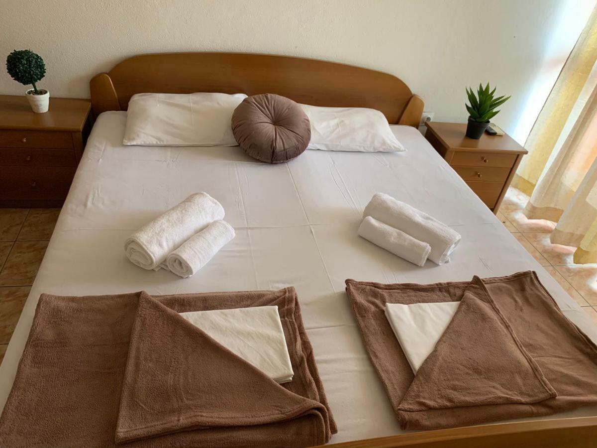 Guesthouse Orlovic Budva Eksteriør billede