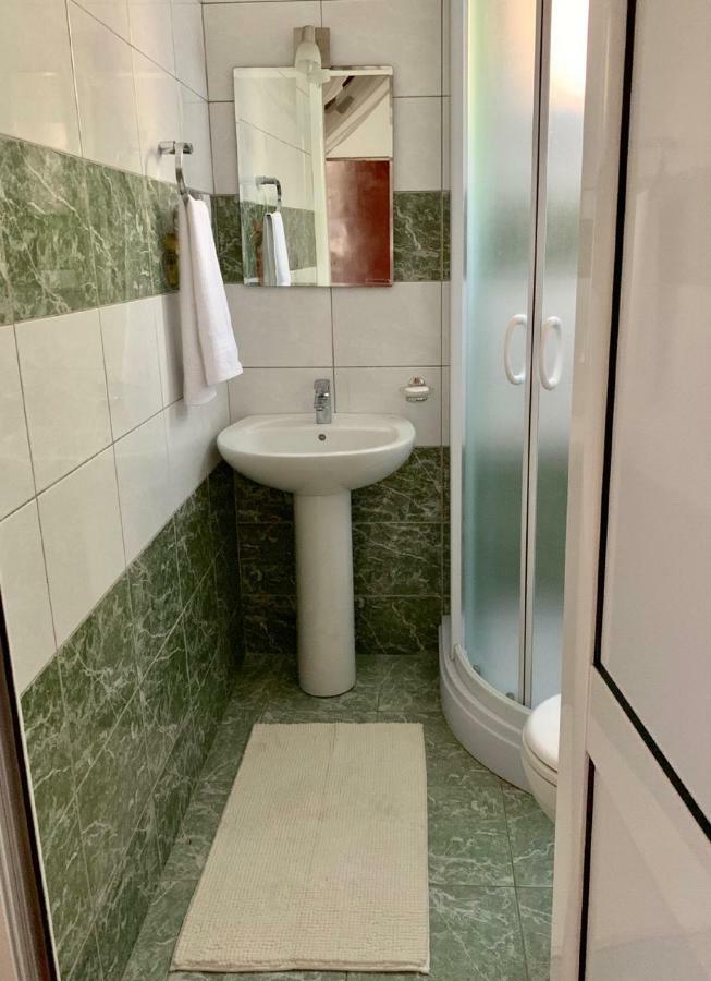 Guesthouse Orlovic Budva Eksteriør billede